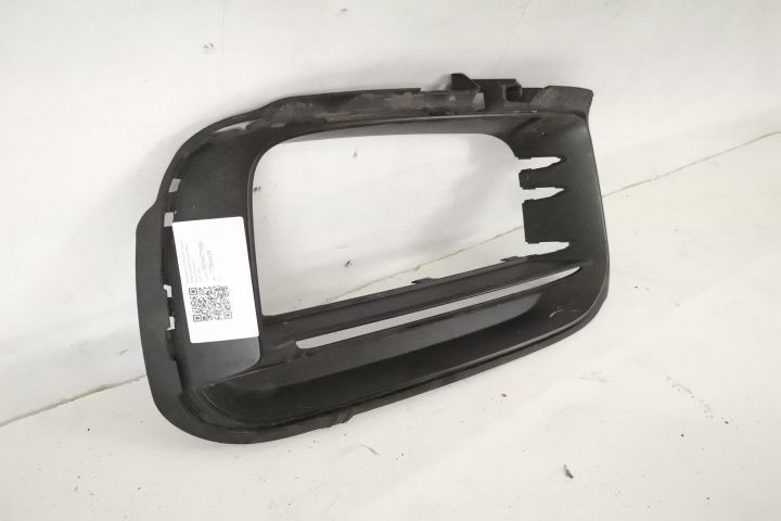 Ornament Grila Proiector Laterala Stanga Originala In Stare Buna  Pors