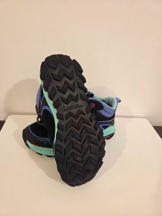 Ghete copii Sketchers, mărime 35 EU