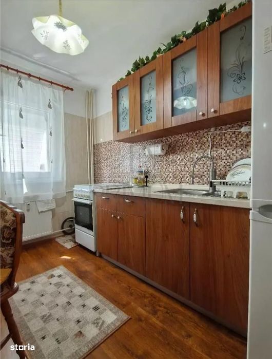 Simion Barnutiu - Etaj 3 - Garaj+Boxa Sub Bloc - 3 Cam - 2 Bai - 2 Bal