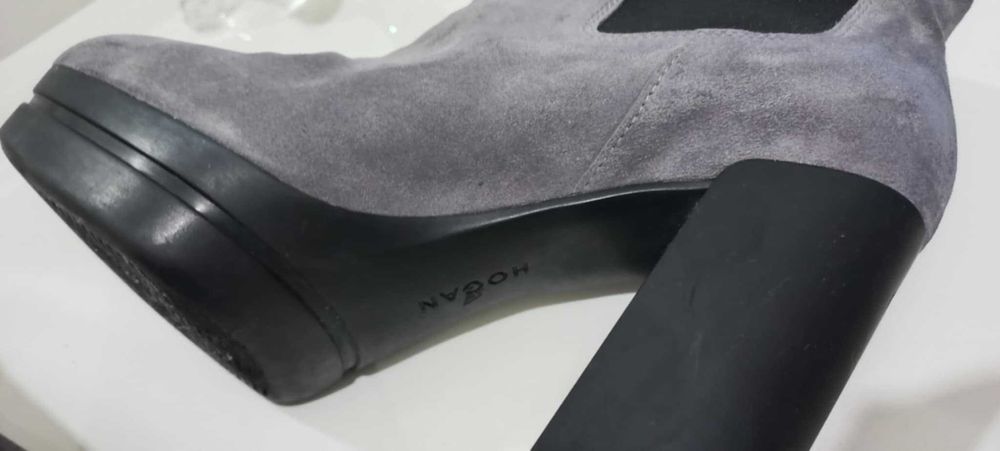 Ghete din piela intoarsa HOGAN 37,5