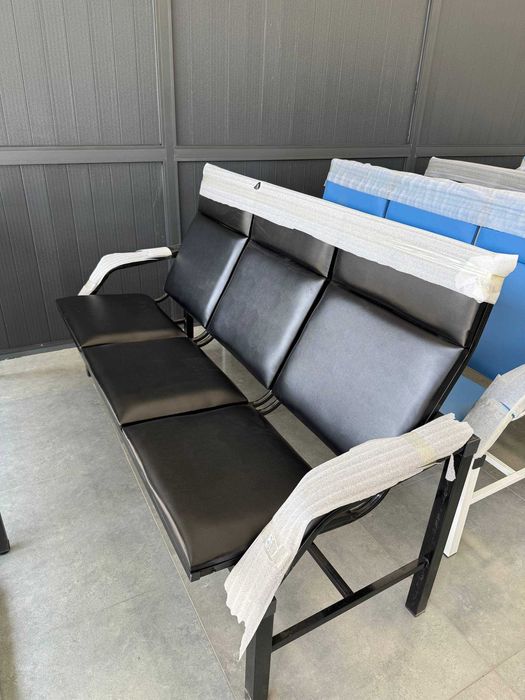 Скамейка для посетителей металлическая