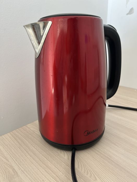 Продам электрический чайник