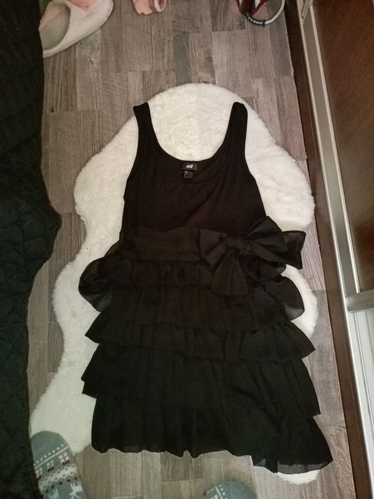 Нови официални къси рокли, размер М и S.