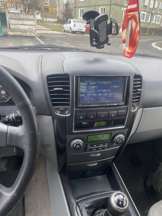 Vand sau schimb  kia sorento 2010