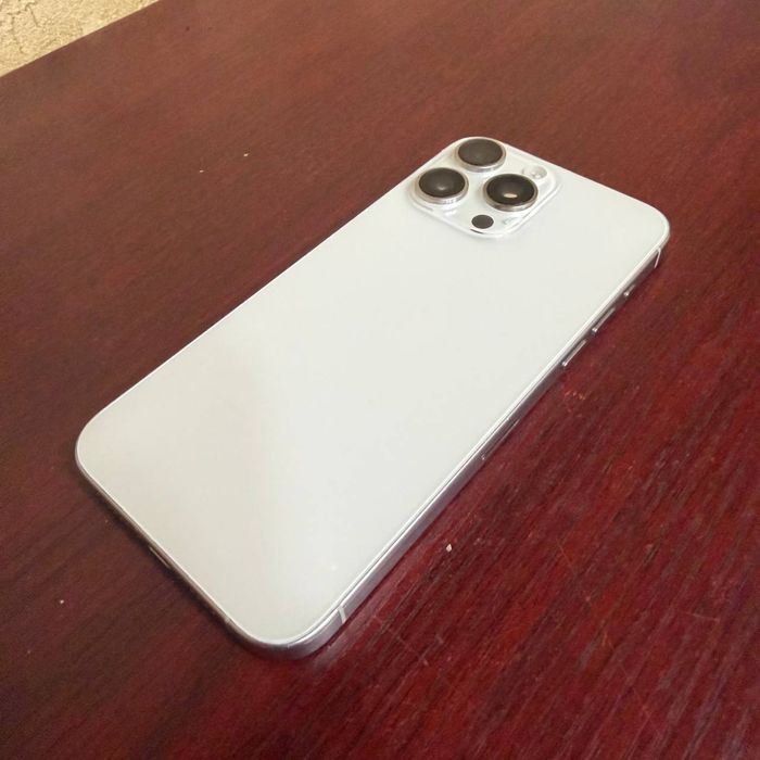 Iphone 15 pro max 256 gb 700