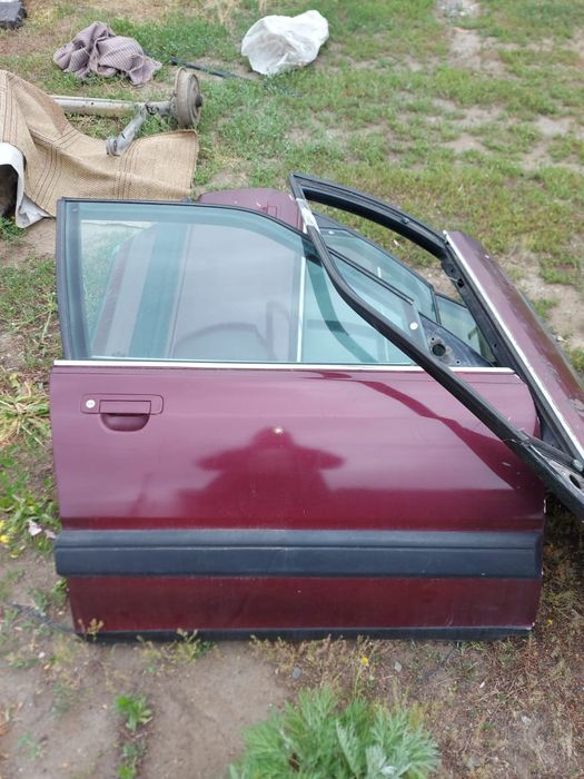 Продам запчасти на Ауди