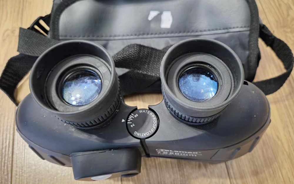 Продавам морски бинокъл Talamex 7x50 с калъф