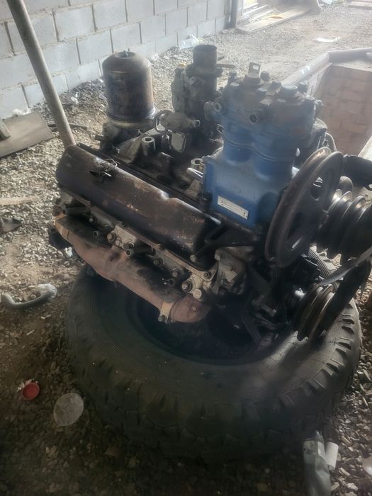 Продам двигатель на Зил