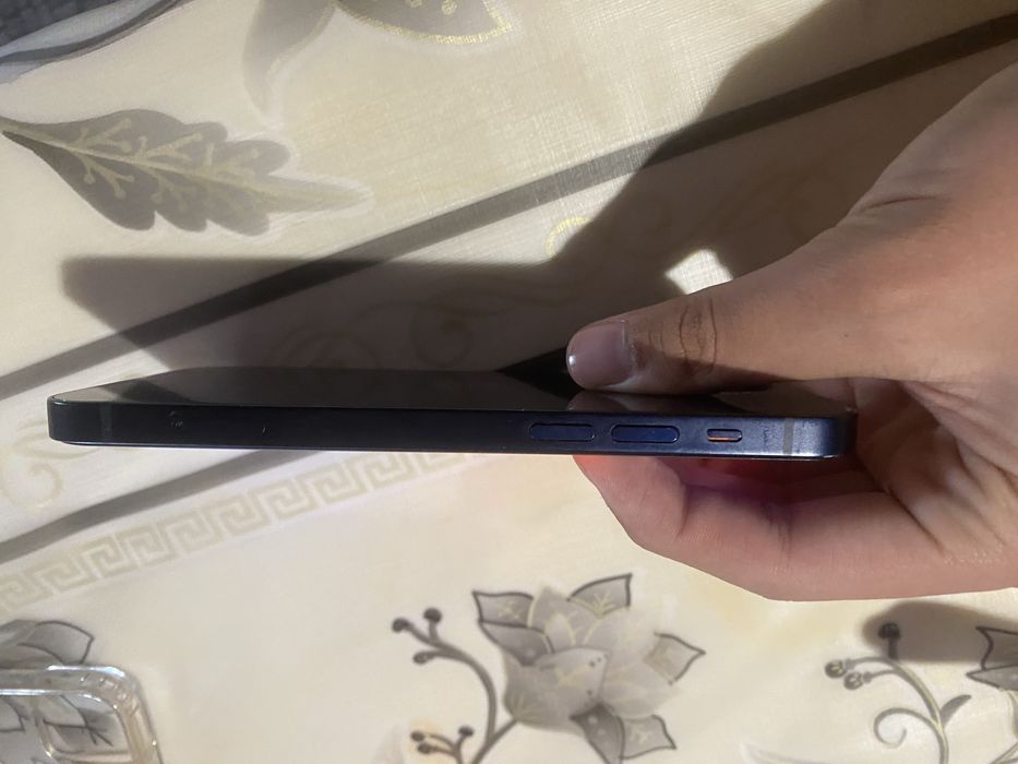 iPhone 12 128гигабайт