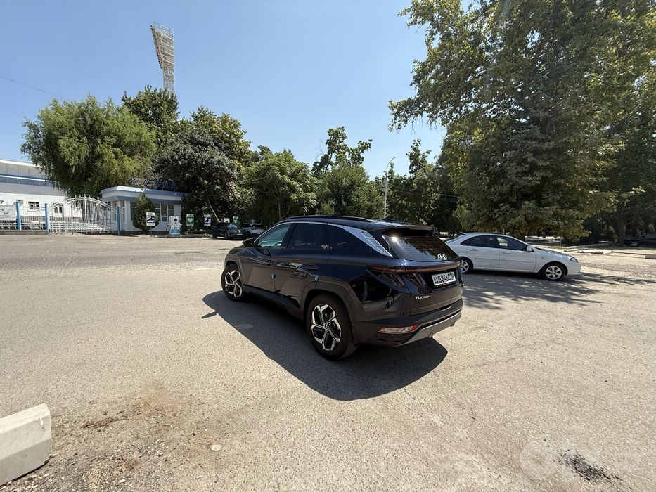 Hyundai  Tucson  2.0