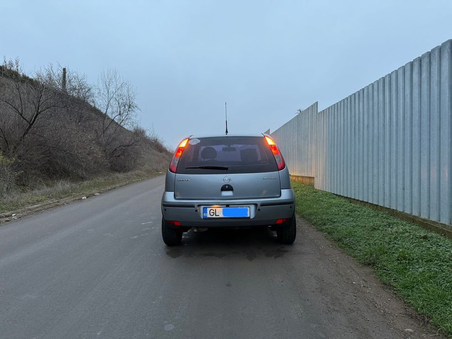 Opel Corsa C 1.2 benzină 2005