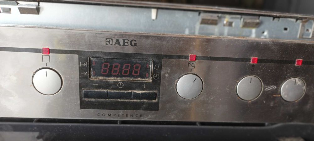 Фурна за вграждане с керамичен плод Siemens