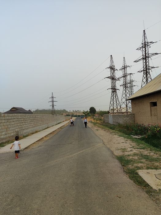 Yer sotiladi 10 sotix