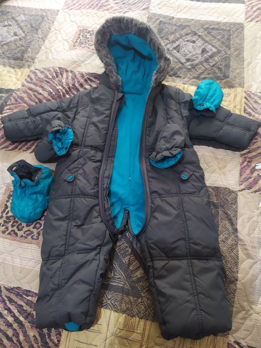 Продам детский комбинезон