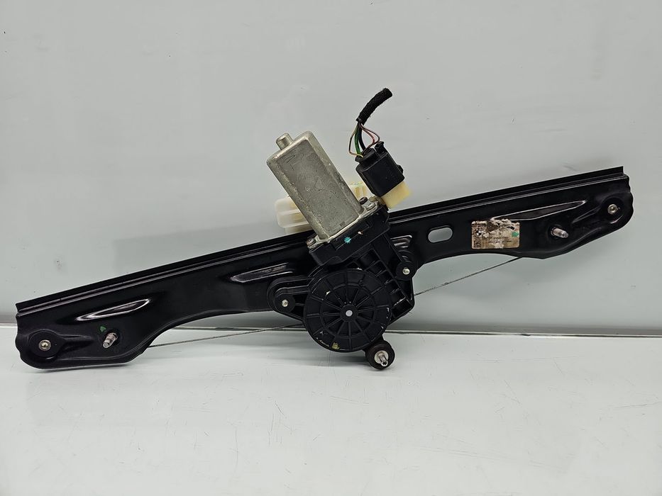 Macara electrica geam dreapta spate Bmw 3 (F30) [Fabr 2012-2017] Sedan