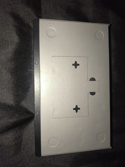 Коммутатор Cisco SF100-24