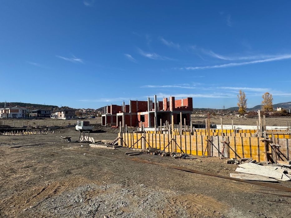 Продава се Къща в Кърджали, Гледка - 210 кв.м за 1043 €/кв.м - Снимка #2