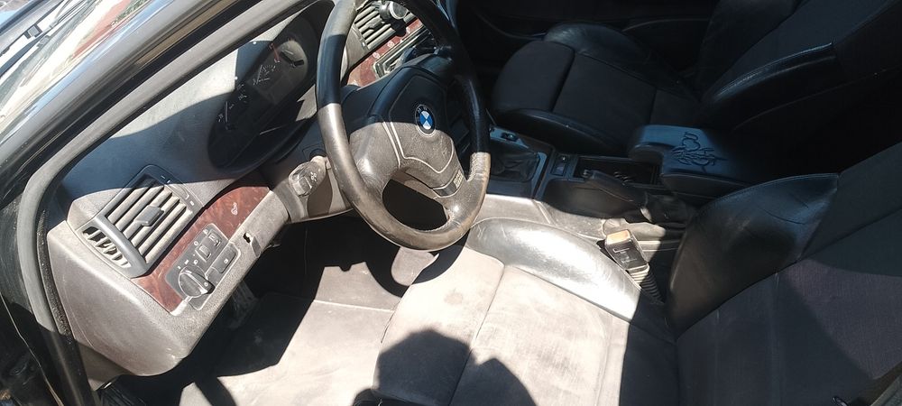 Vând BMW e46 318d an2004 motor Euro 4 nu schimb doar vând