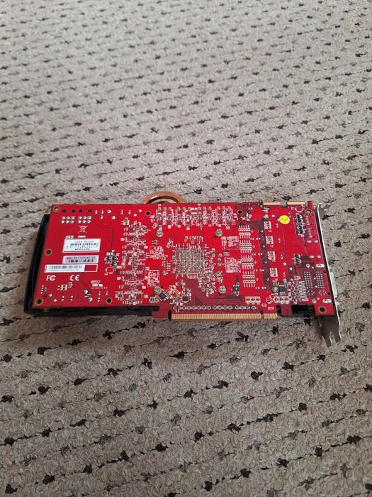 Placă video AMD HD 6870 , HD 6950  GDDR5  1GB