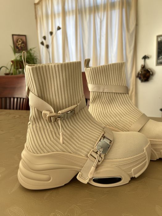 Уникални нови боти