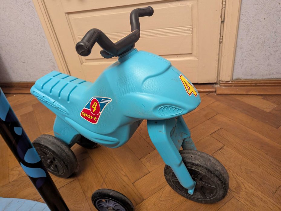 Trotinetă + Bicicletă copii 2 în 1 – distracția garantată afară!