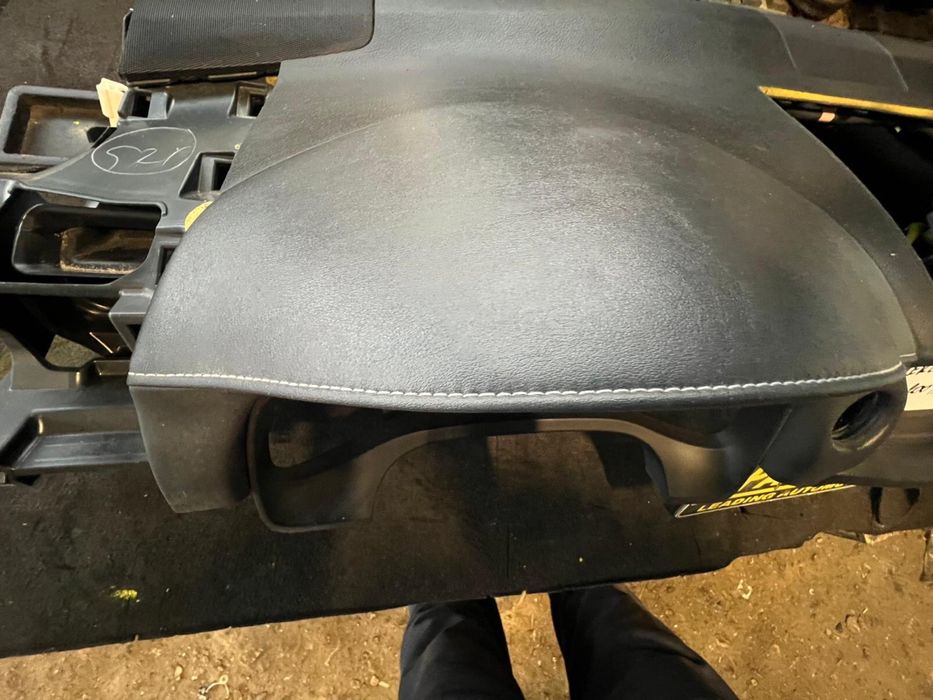 Арматурно табло Лексус Lexus CT200H