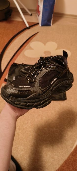 Balenciaga triple s2