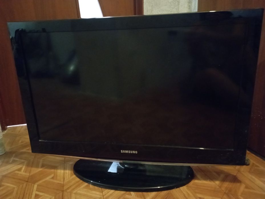 Продам телевизор Самсунг