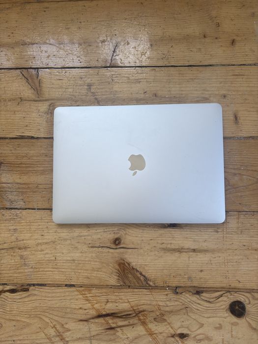 MacBook Pro  лаптоп
