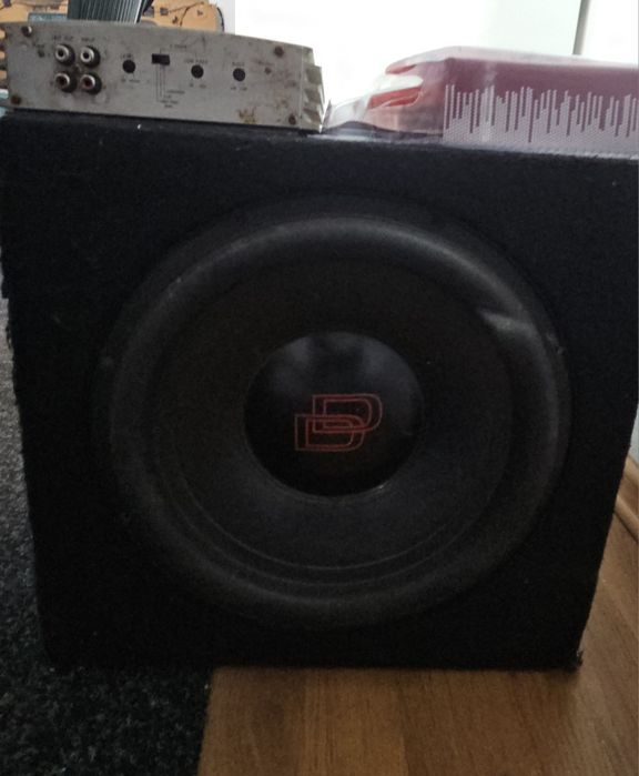 Amlpificator + subwoofer +Kit instalare