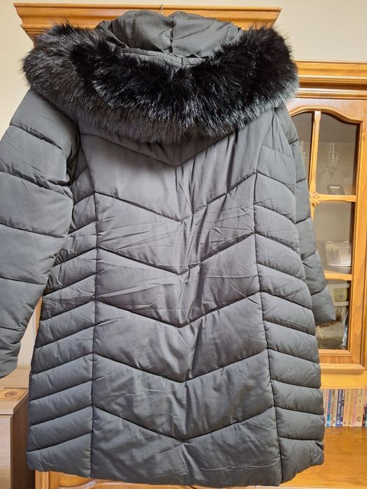 Vând geaca dama de iarna