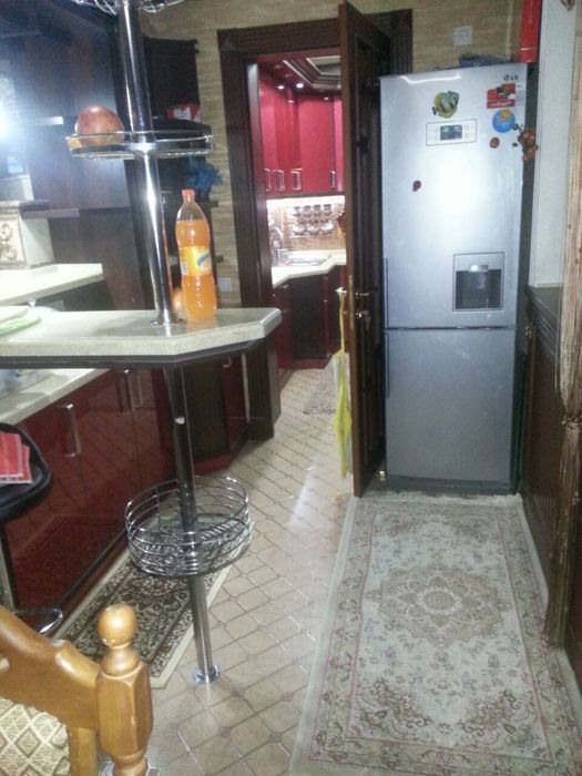 Сдаётся 3-х комнатная квартира в центре Ташента. Хорошая локация.