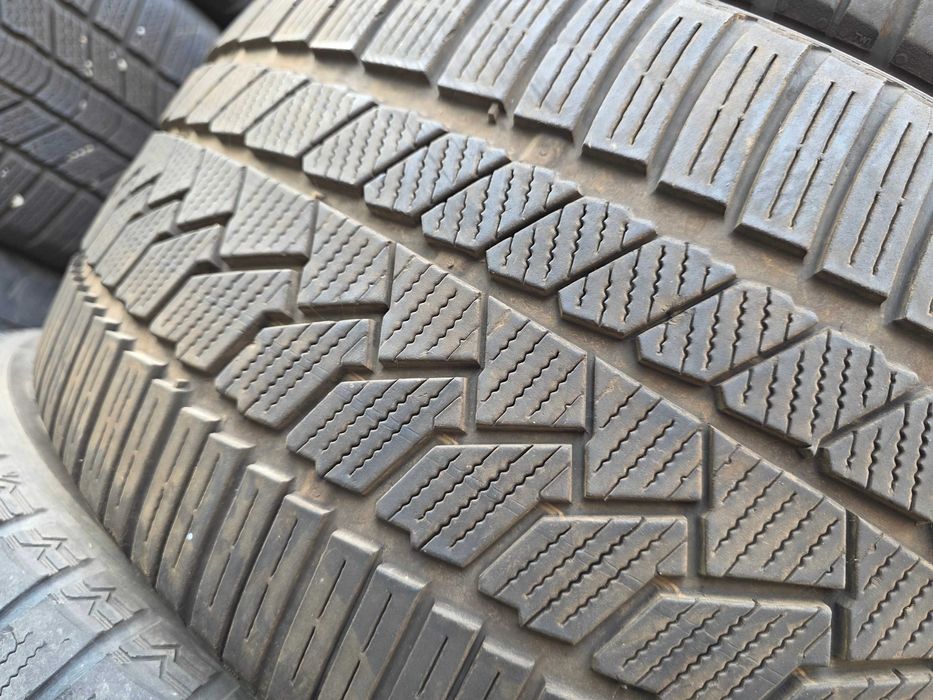 2бр Зимни гуми 255 35 21 - Continental - DOT 2023