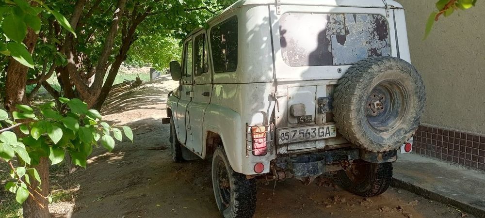 УАЗ ХАНТЕР сотилади.