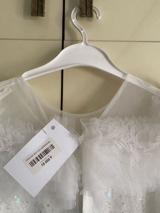 Продам платье на рост 152