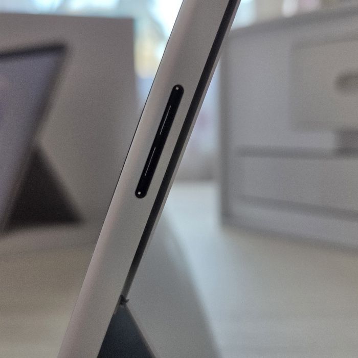 Microsoft Surface Pro 9 – i7, 16GB RAM, 256GB SSD