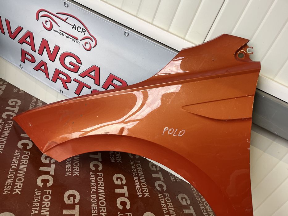 3 броя ляв и 1 брой десен калник VW Polo 6 2017-