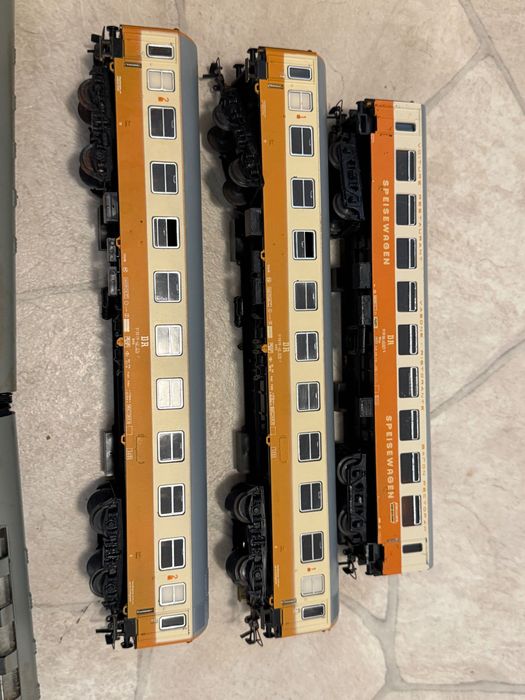 Lot 7 vagoane călătorii PIKO scara H0