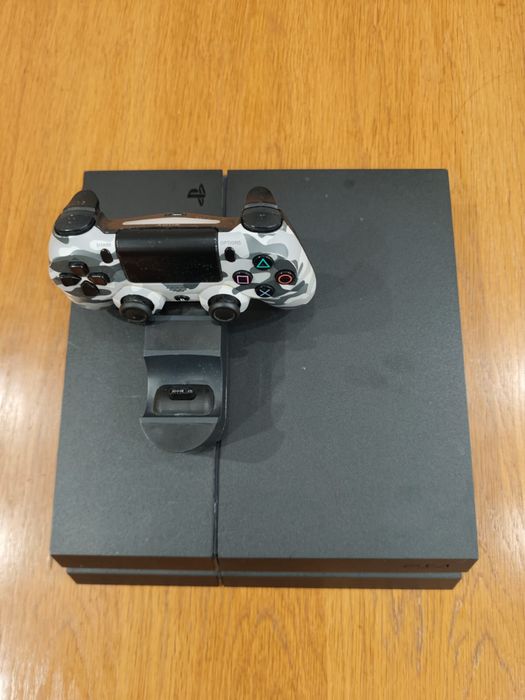 Playstaion 4 , 1 tb
