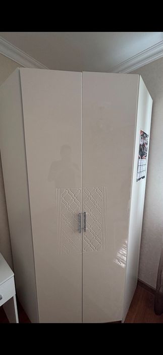 Шкафы для одежды ,гостиный,прихожый