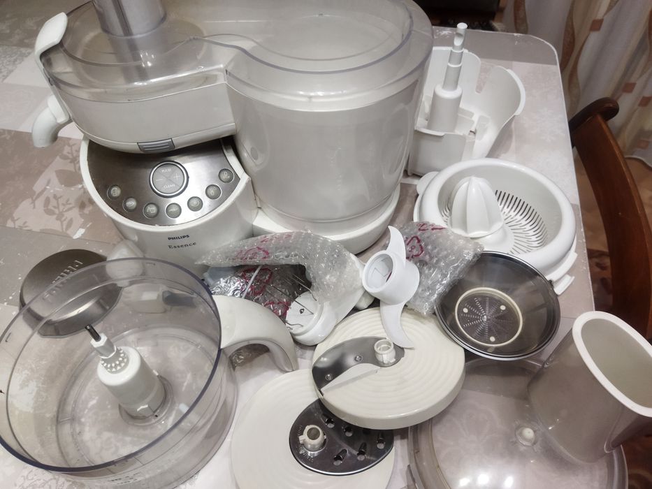 Продам кухонный комбайн