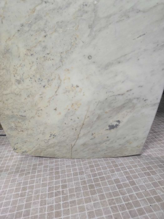 Ретро маса от масивно дърво и мраморен плот