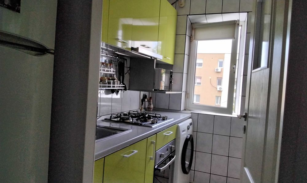 Apartament 2 camere de vanzare