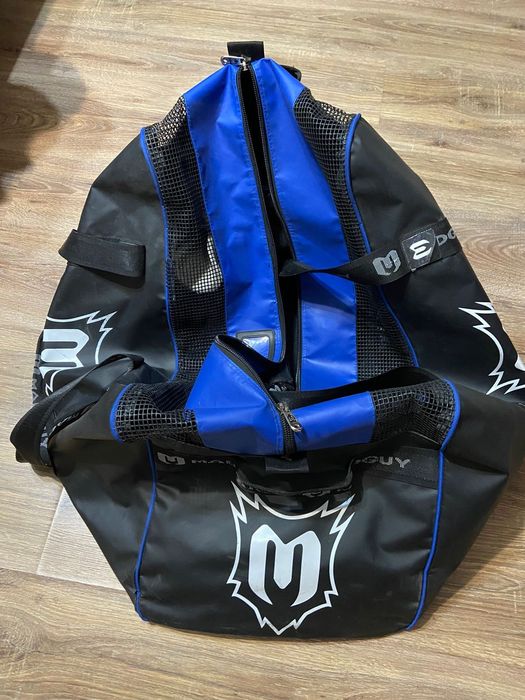 Хоккейная форма.