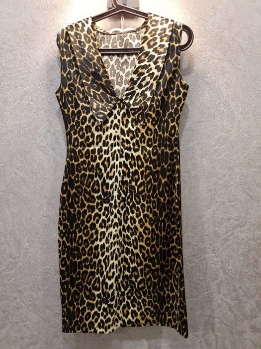 Продам платье, размер 44-46