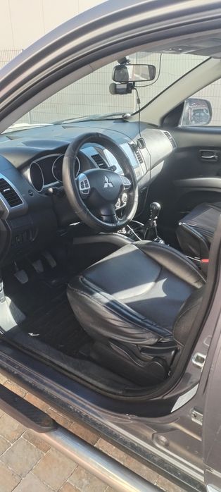 Vand Mitsubishi Outlander II 2008