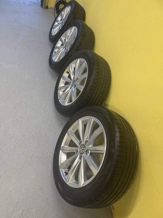 Jante aliaj originale passat 17” impecabile cu anvelope vara
