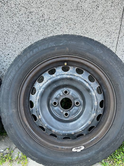 Зимни гуми с джанти за Тойота Ярис