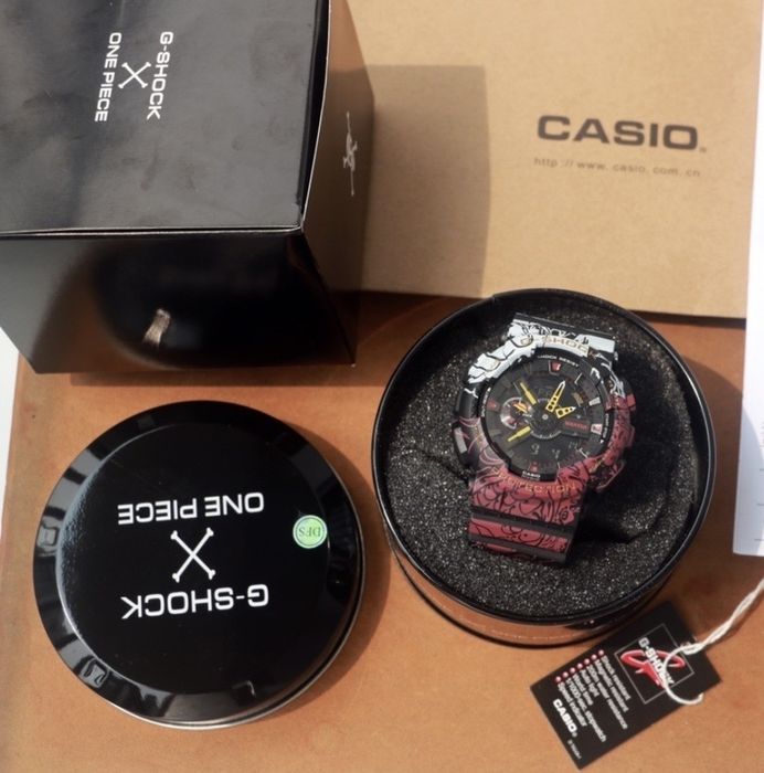 Часовник G-Shock x One piece