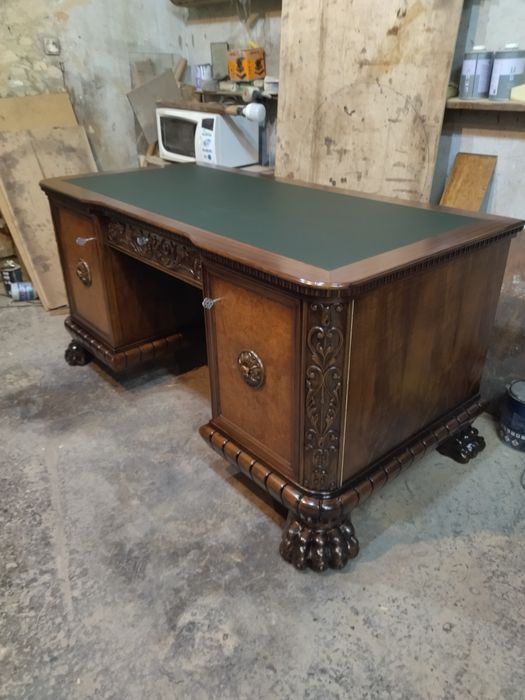 Качественная реставрация старинной мебели